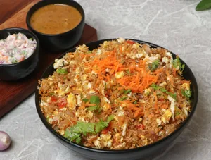 Egg Kothu Idiyappam